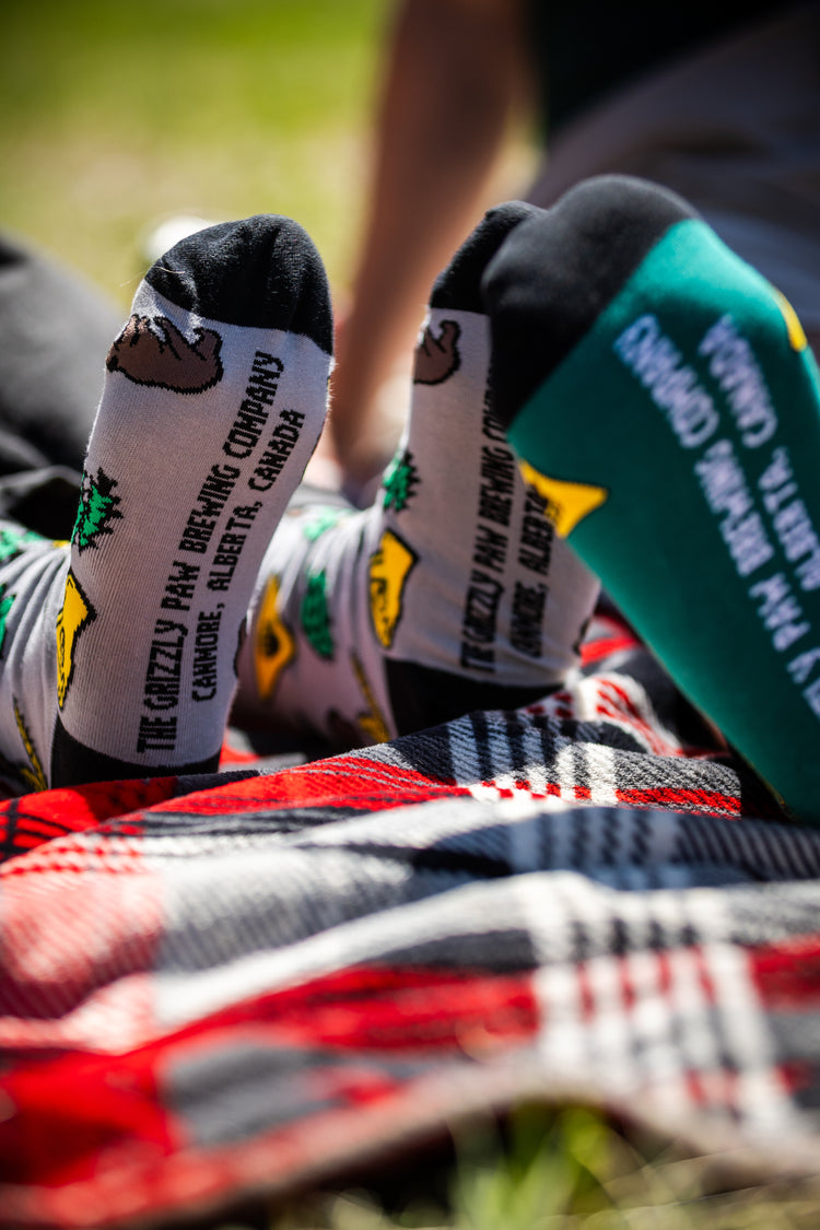 Grizzly Paw Pint & Peaks Socks